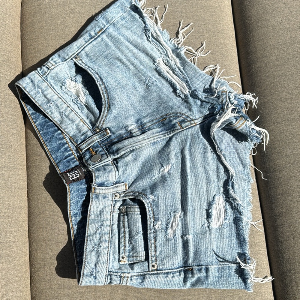 Jean Shorts urban outfitters BDG 26 Small